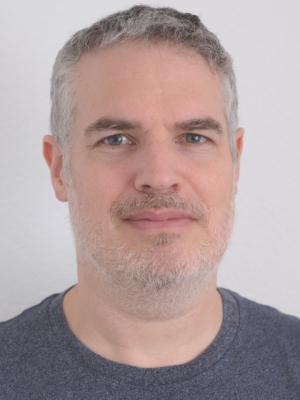 Dr.  Martin Bührer
